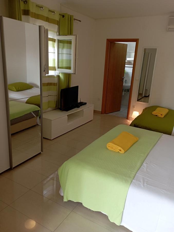 Apartmani Trubi 1 Vodice Extérieur photo