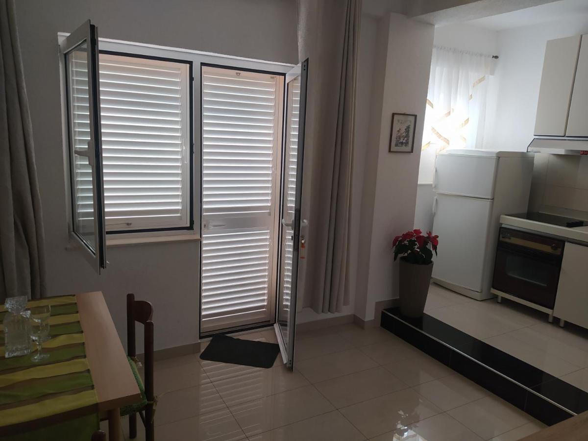 Apartmani Trubi 1 Vodice Extérieur photo